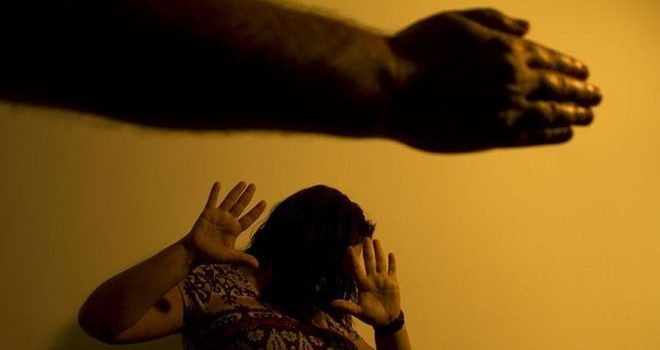 Aumento da violência doméstica em período de isolamento expõe realidade da mulher no Brasil Aumento da violência doméstica em período de isolamento expõe realidade da mulher no Brasil