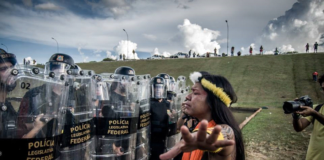 Semana de luta indígena sofre repressão em Brasília.