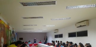 Em Arapiraca-AL, estudantes da UNEAL discutem sobre as explosões sociais na América Latina e no mundo