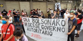 Manifestação antirracista por Fora Bolsonaro em Porto Alegre-RS