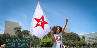 Nas ruas, cresce mobilização por impeachment para livrar país do genocida