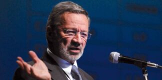 “O principal interesse da indústria farmacêutica são os acionistas, antes da saúde pública”, diz ex-diretor do Programa de Medicamentos da OMS