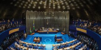 Tramitação da PEC da transição traz armadilha para universidades públicas